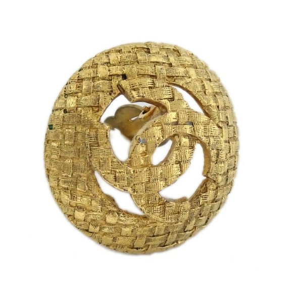 Chanel Button Earrings Gold Clip-On - Picture 3 of 9